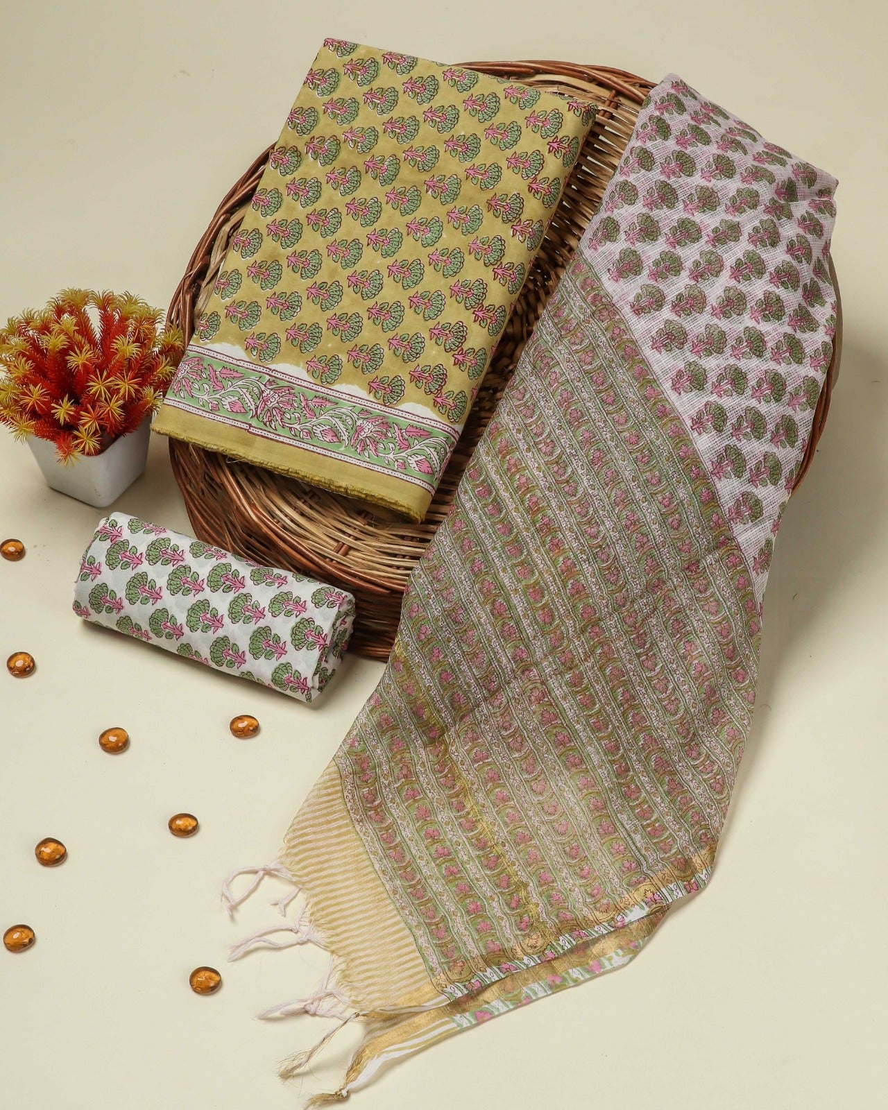 Shop hand block print cotton suit sets with kota dupatta online (3CKD68)