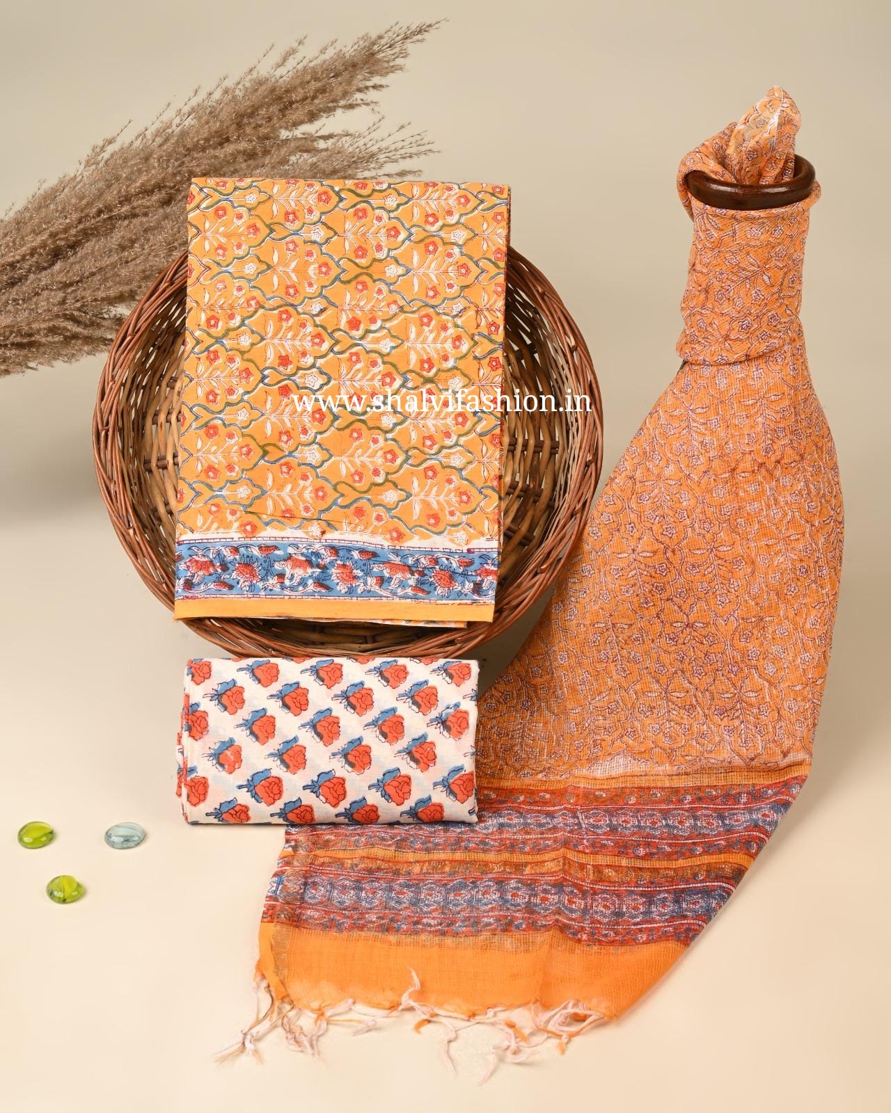 Shop hand block print cotton suits with kota dupatta (3CKD810)