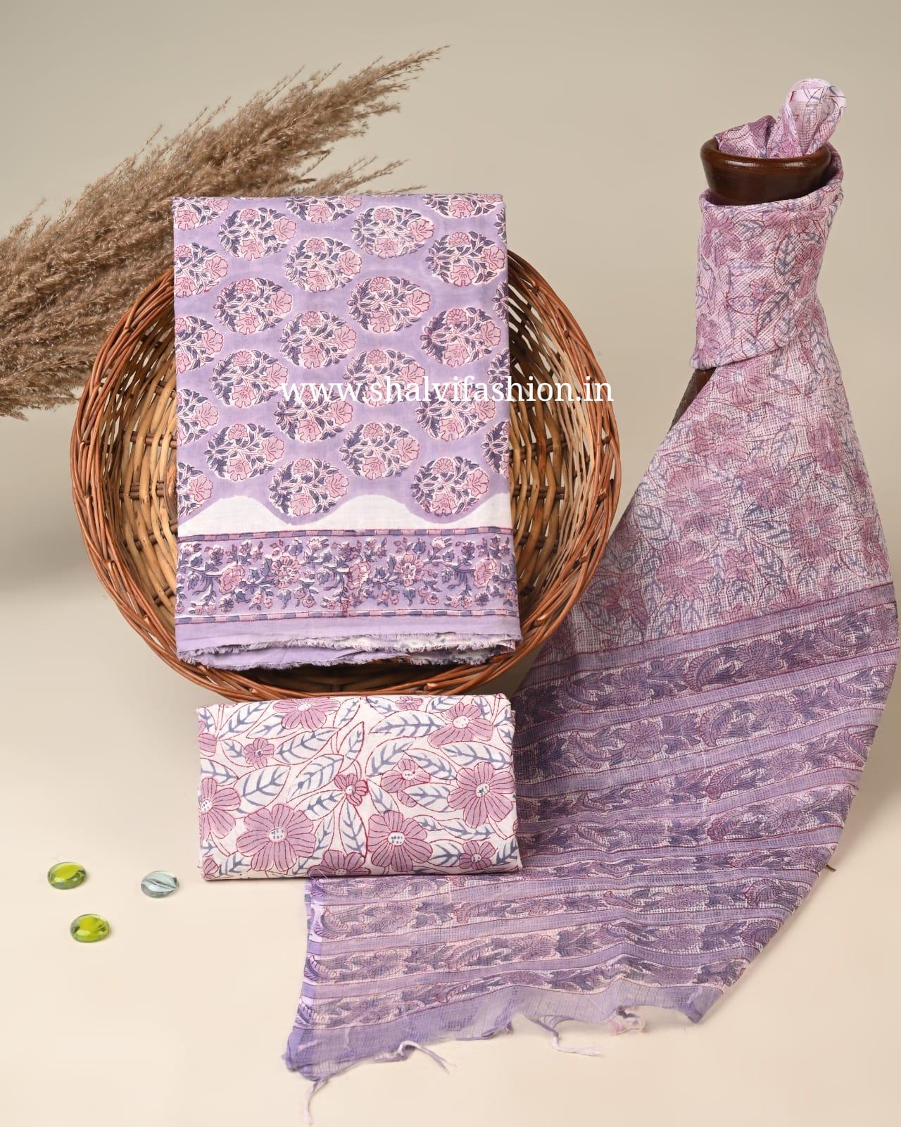 Shop sanganeri print cotton suits with doria dupatta (3CKD833)