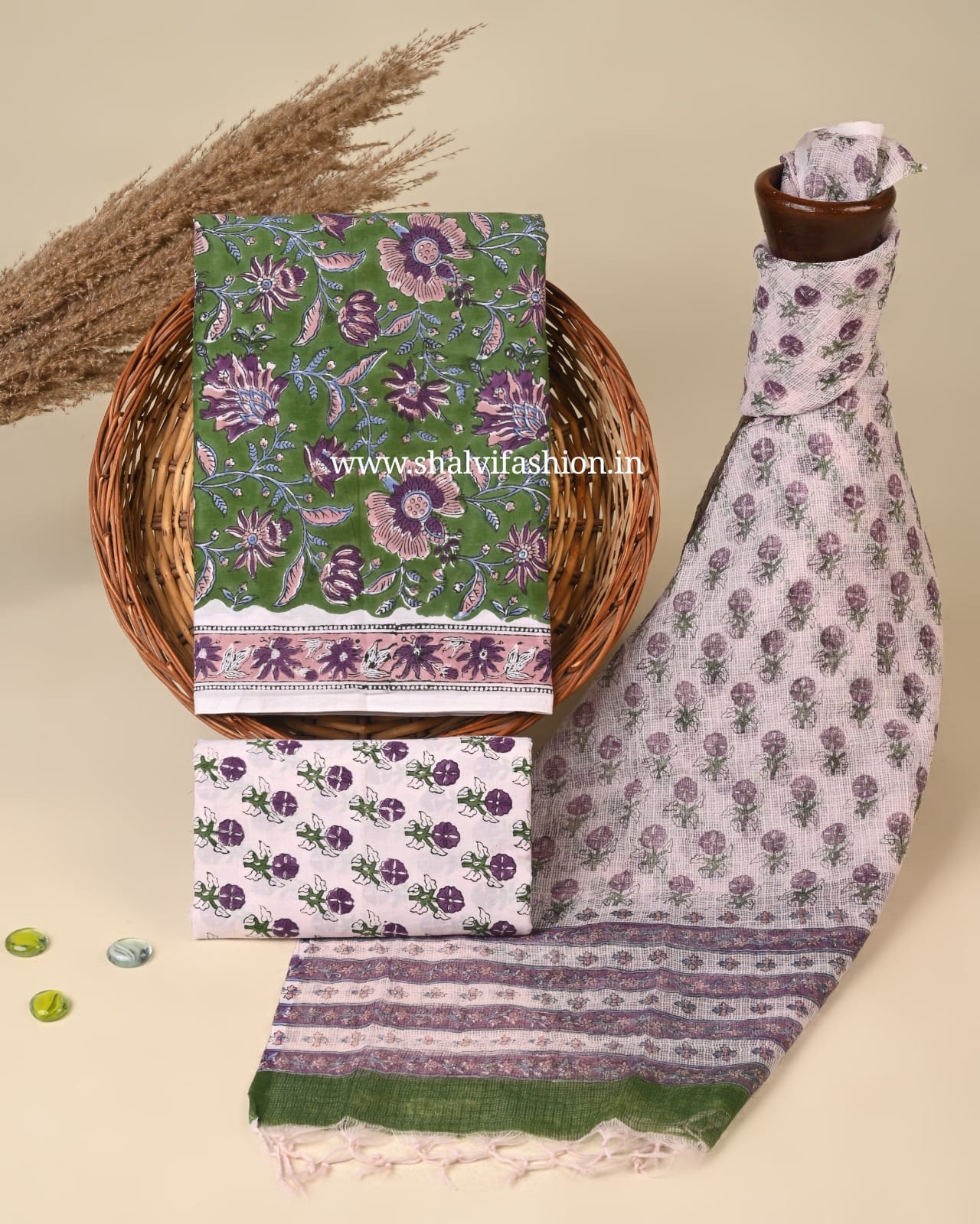 Shop jaipuri printed cotton suits with doria dupatta (3CKD857)