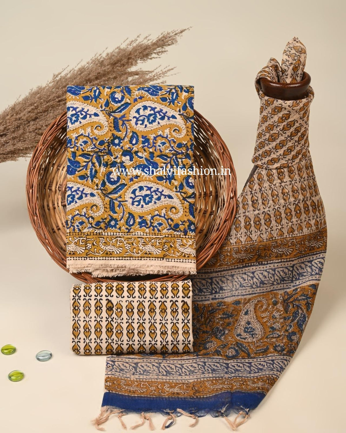 Shop hand block print cotton suits with kota dupatta (3CKD884)