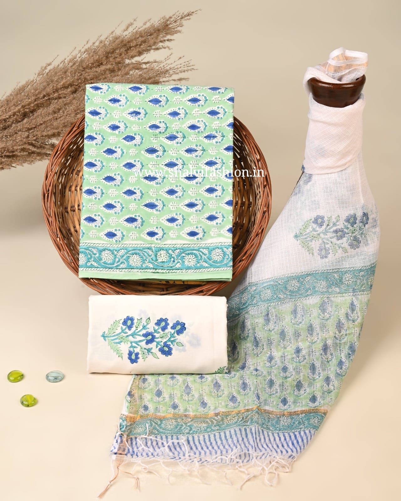 Shop hand block printed cotton suits online shopping (3CKD818)
