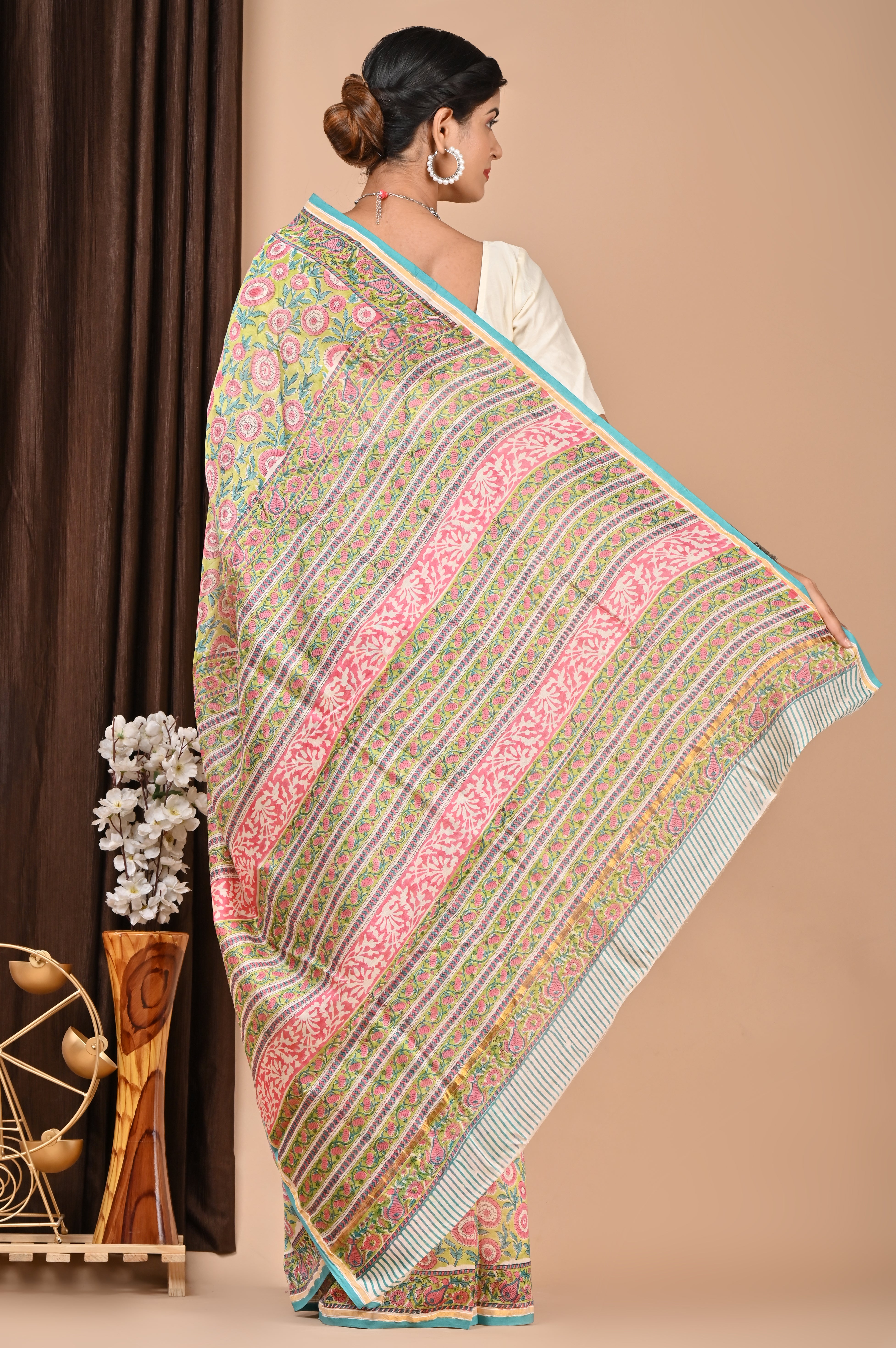 Beautifully Hand carfted Chanderi Saree (CHSAR15) - ShalviFashion