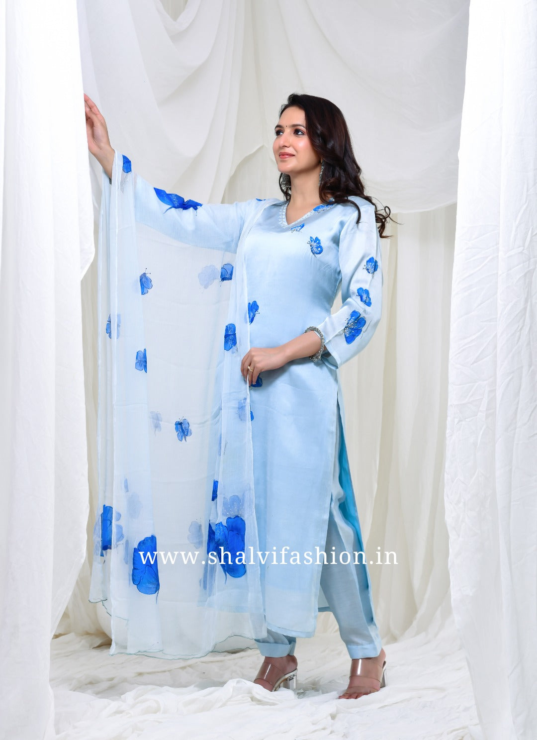 Shop hand paint modal silk suits online (CSS181)