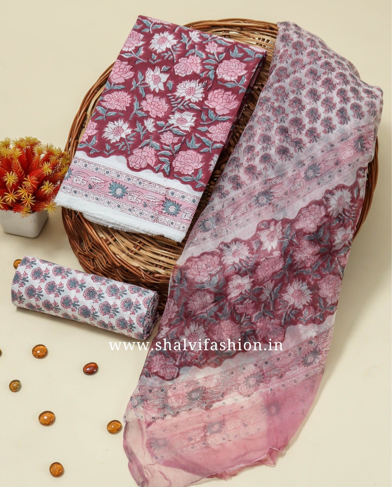 Shop jaipuri print cotton suits with chiffon dupatta online (PCHF183)