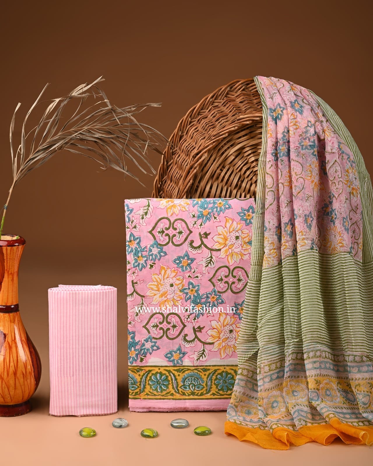 Shop hand block printed cotton suits with chiffon dupatta online shopping (PCHF541)