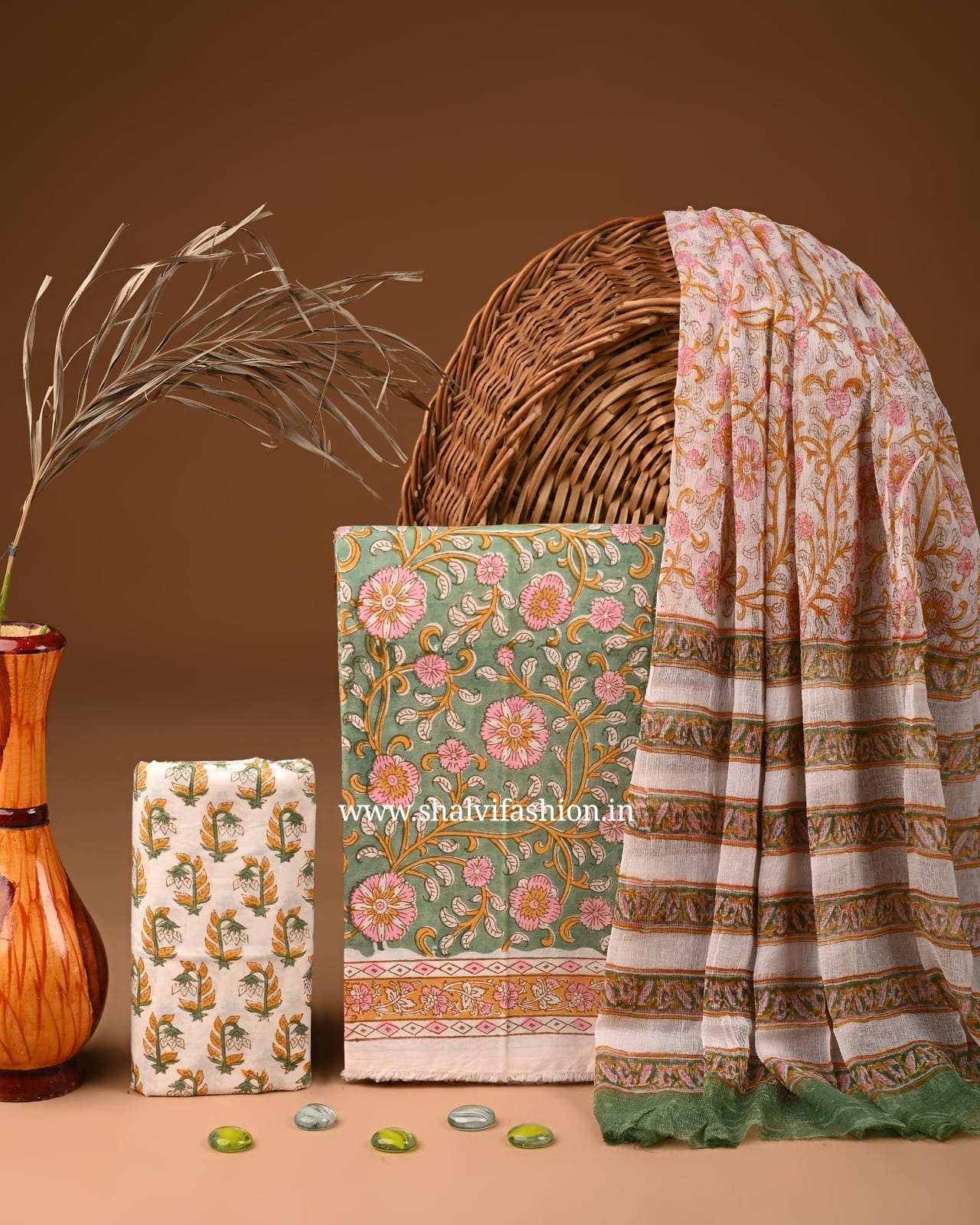 Shop sanganeri print cotton suits with chiffon dupatta (PCHF548)