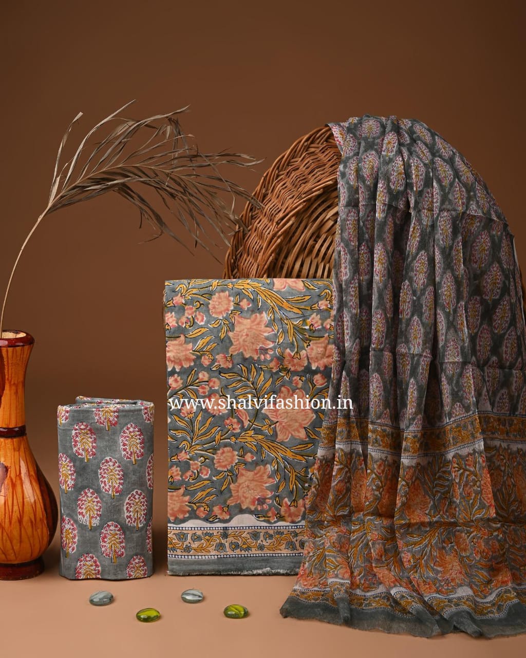 Shop jaipuri print cotton suits with chiffon dupatta online (PCHF555)