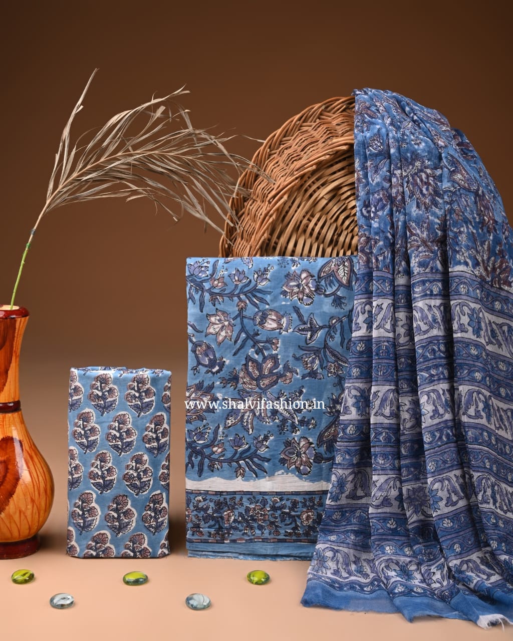 Shop sanganeri print cotton suits with chiffon dupatta (PCHF576)