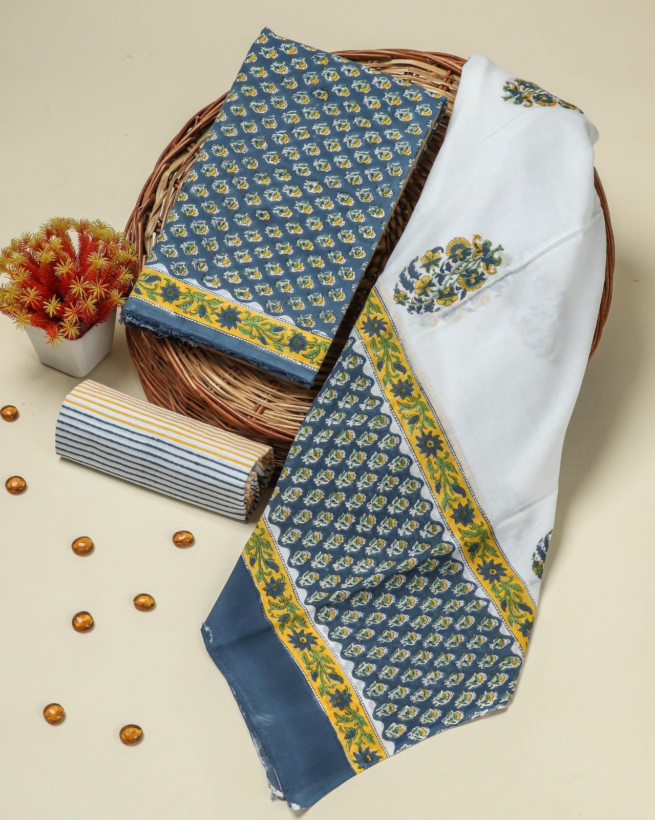 Shop unstitched cotton suit sets with mulmul dupatta (PRMUL116)