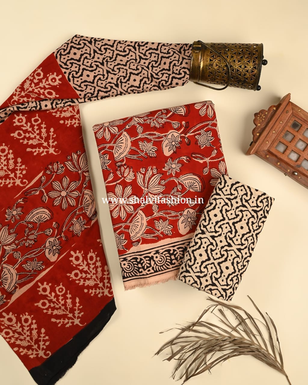 Shop jaipuri bagru print cotton suits with mulmul dupatta (PRMUL491)