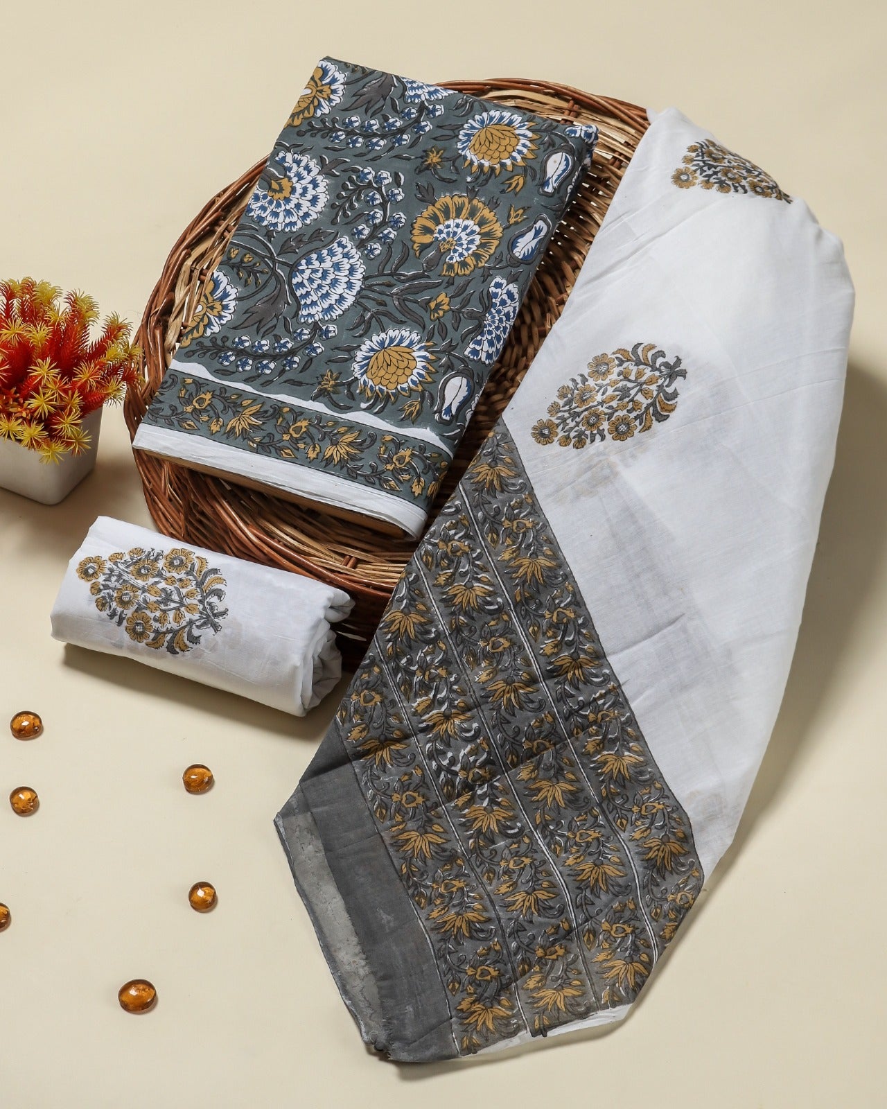 Shop cotton suit set with mulmul dupatta online (PRMUL54)