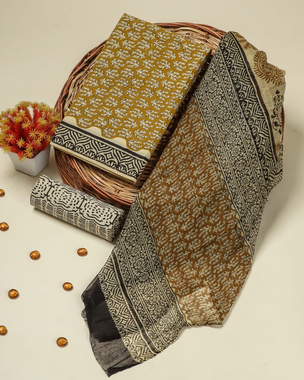 Shop unstitched cotton suit sets with chiffon dupatta in jaipur (RCHF14)