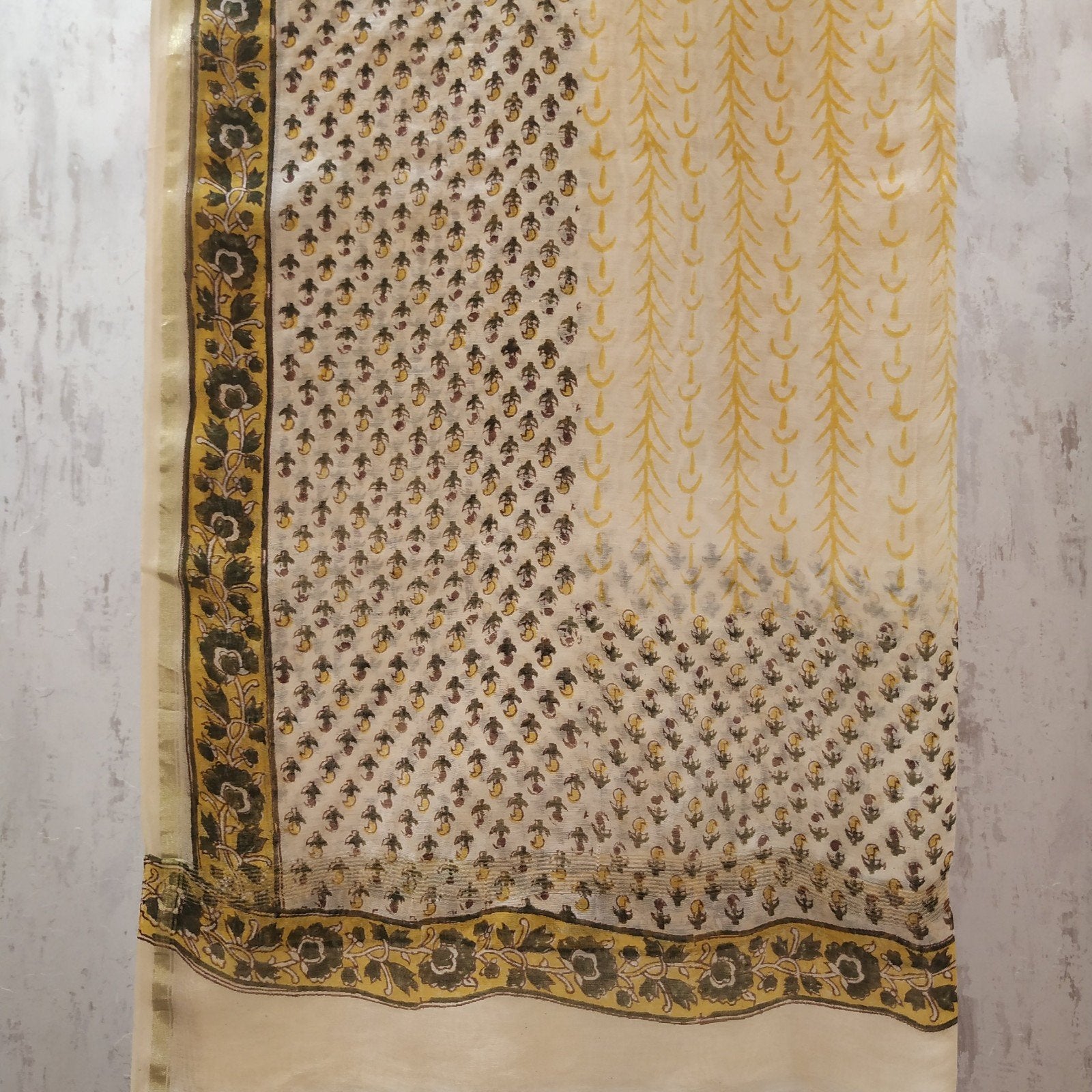 Hand Block Grey and red Jaal Print Chanderi Two piece set (2CH14) - ShalviFashion