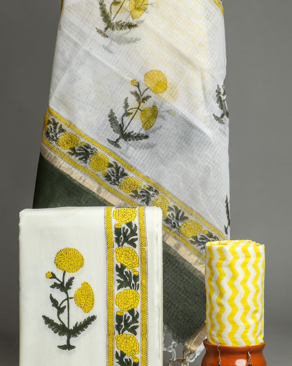 shop unstitched block print cotton suit with kota doria dupatta online (3CKD500)