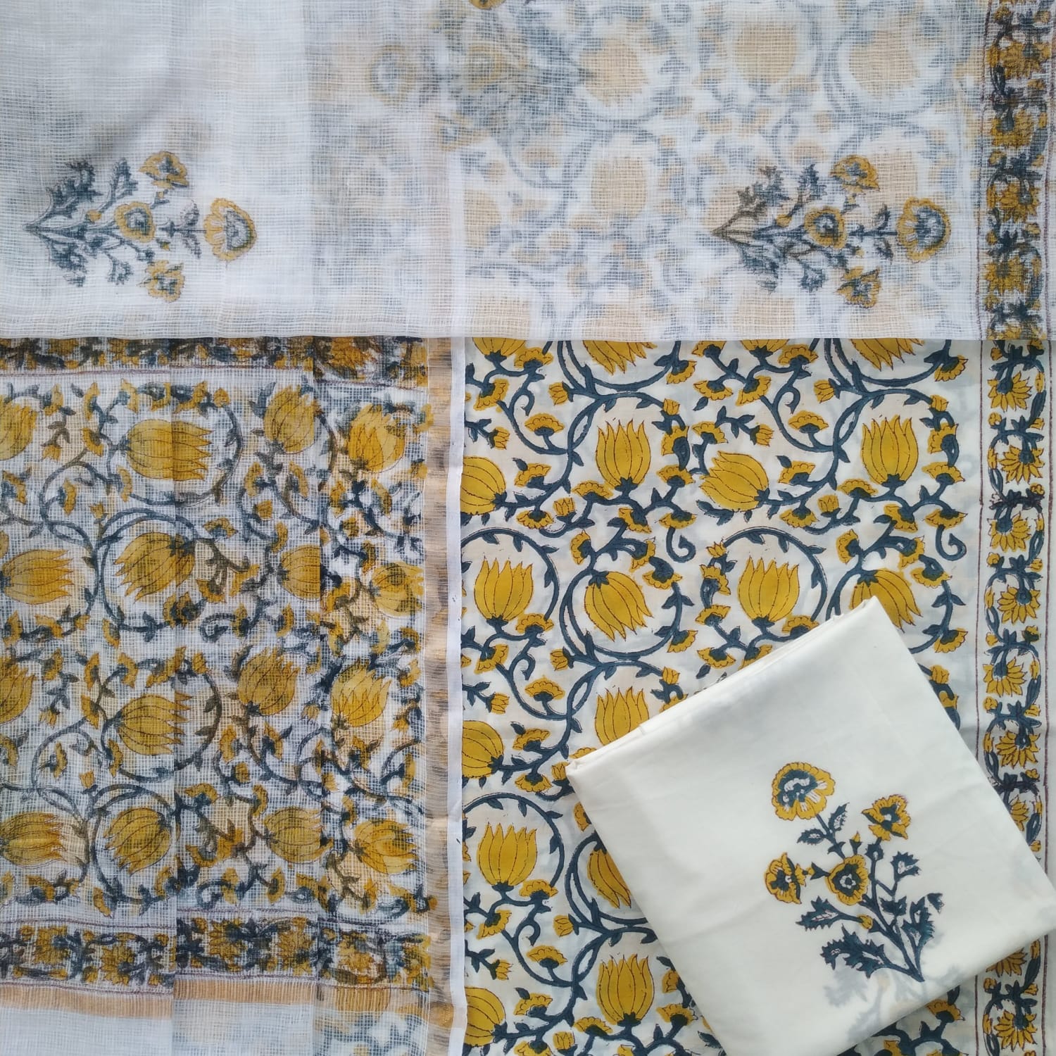 Shop cotton suits with doria dupatta (3CKD546)