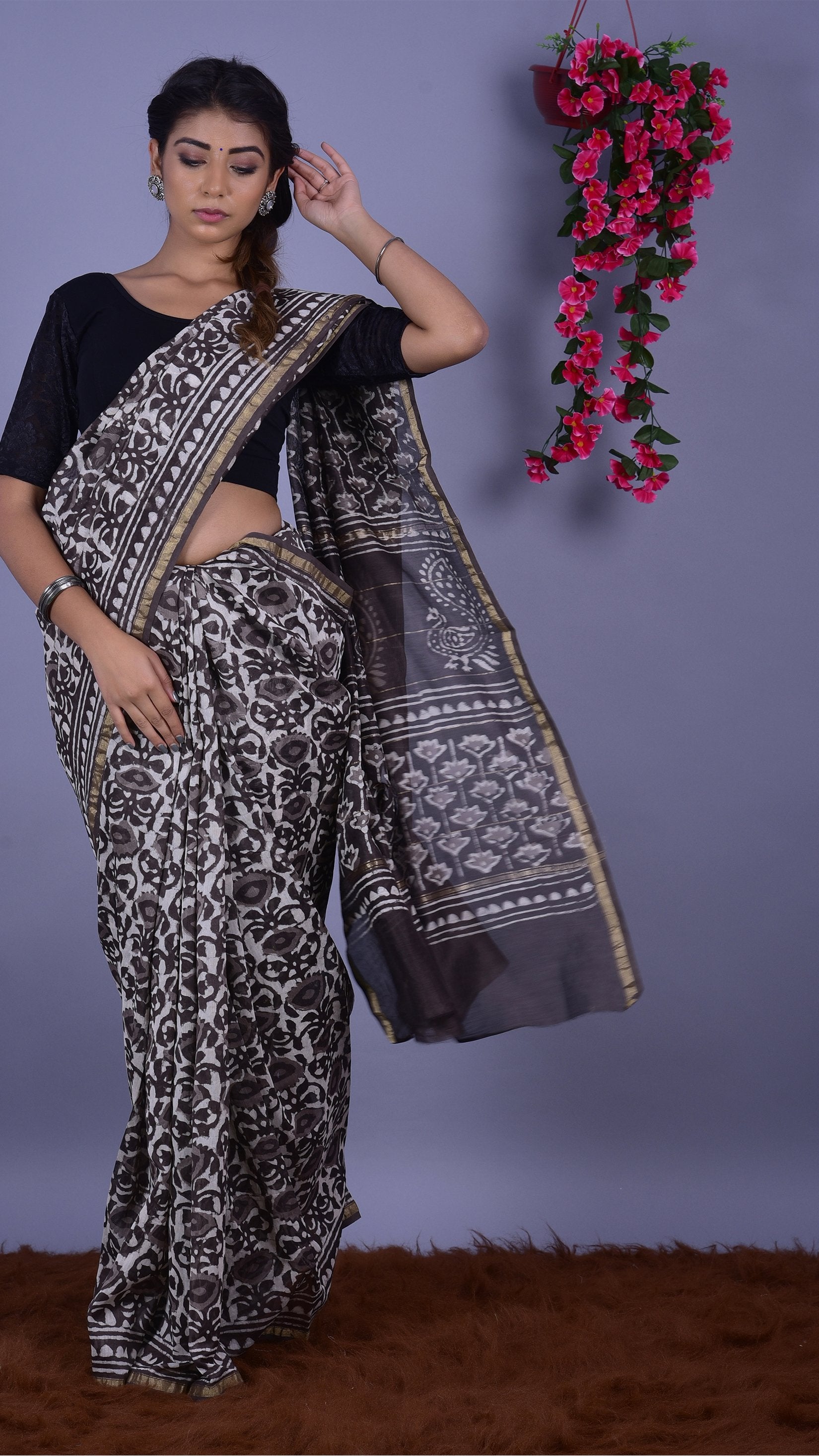Beautifully Hand carfted Chanderi Saree (CHSAR20) - ShalviFashion