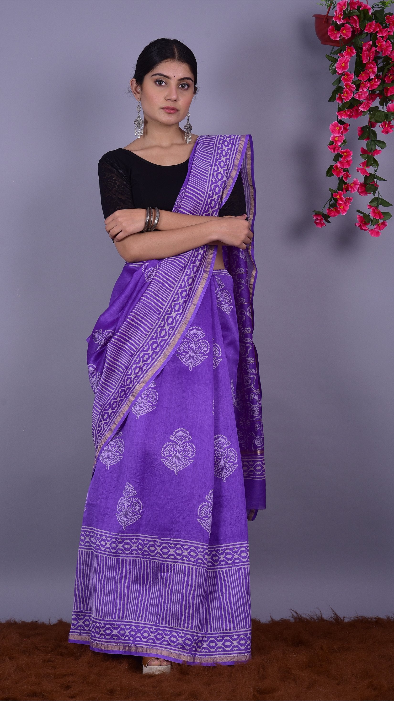 Beautifully Hand carfted Chanderi Saree (CHSAR24) - ShalviFashion