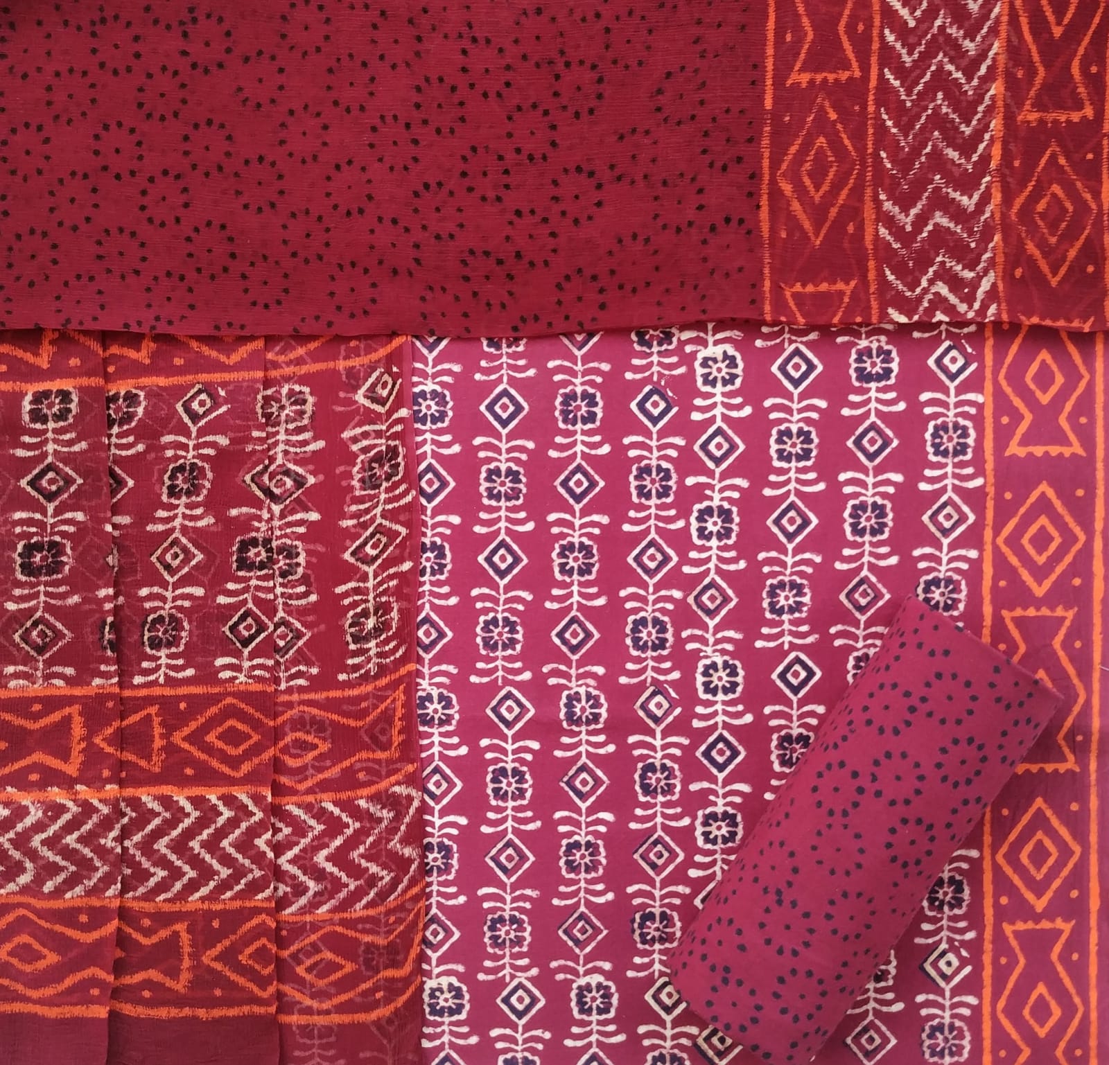 Shop block print cotton suit sets with chiffon dupatta (PCHF325)