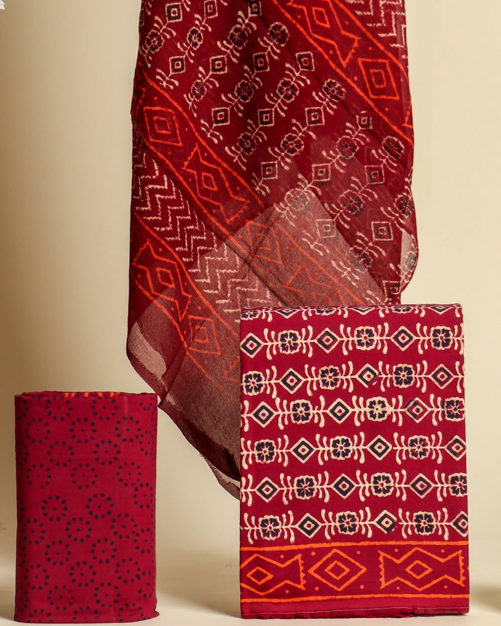 Shop block print cotton suit sets with chiffon dupatta (PCHF325)