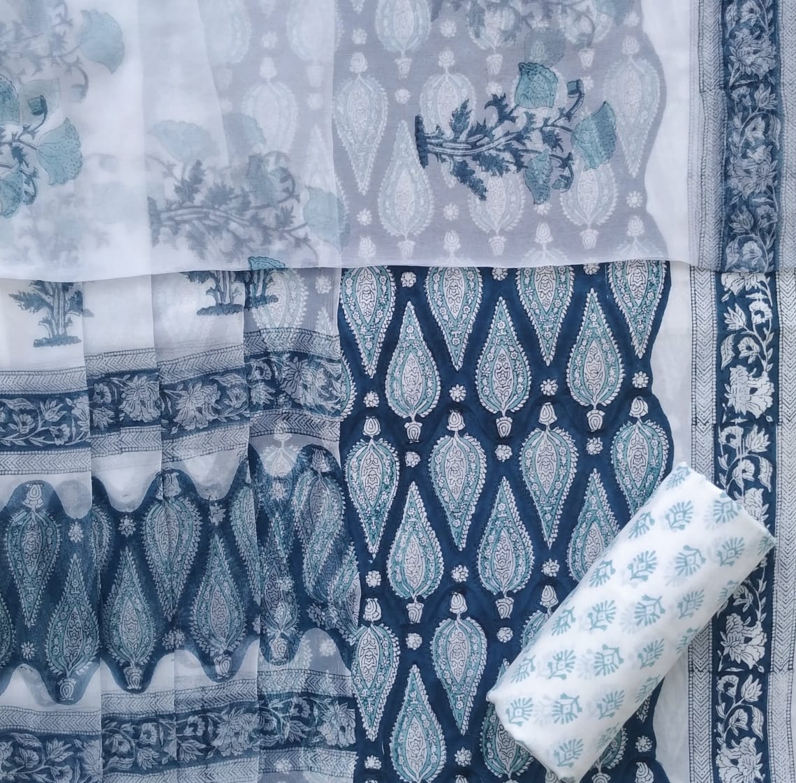 Shop cotton suits with chiffon dupatta (PCHF338)