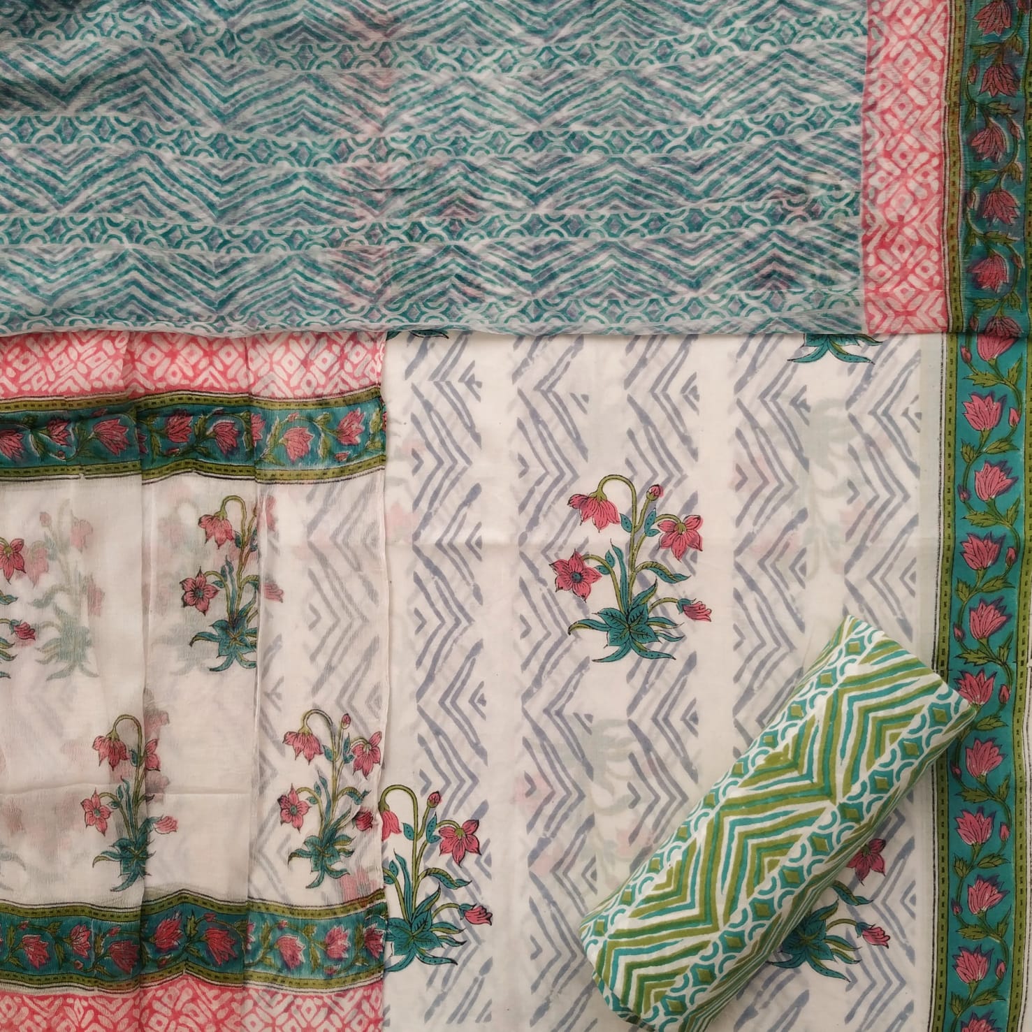 Shop cotton suit sets with chiffon dupatta (PCHF446)