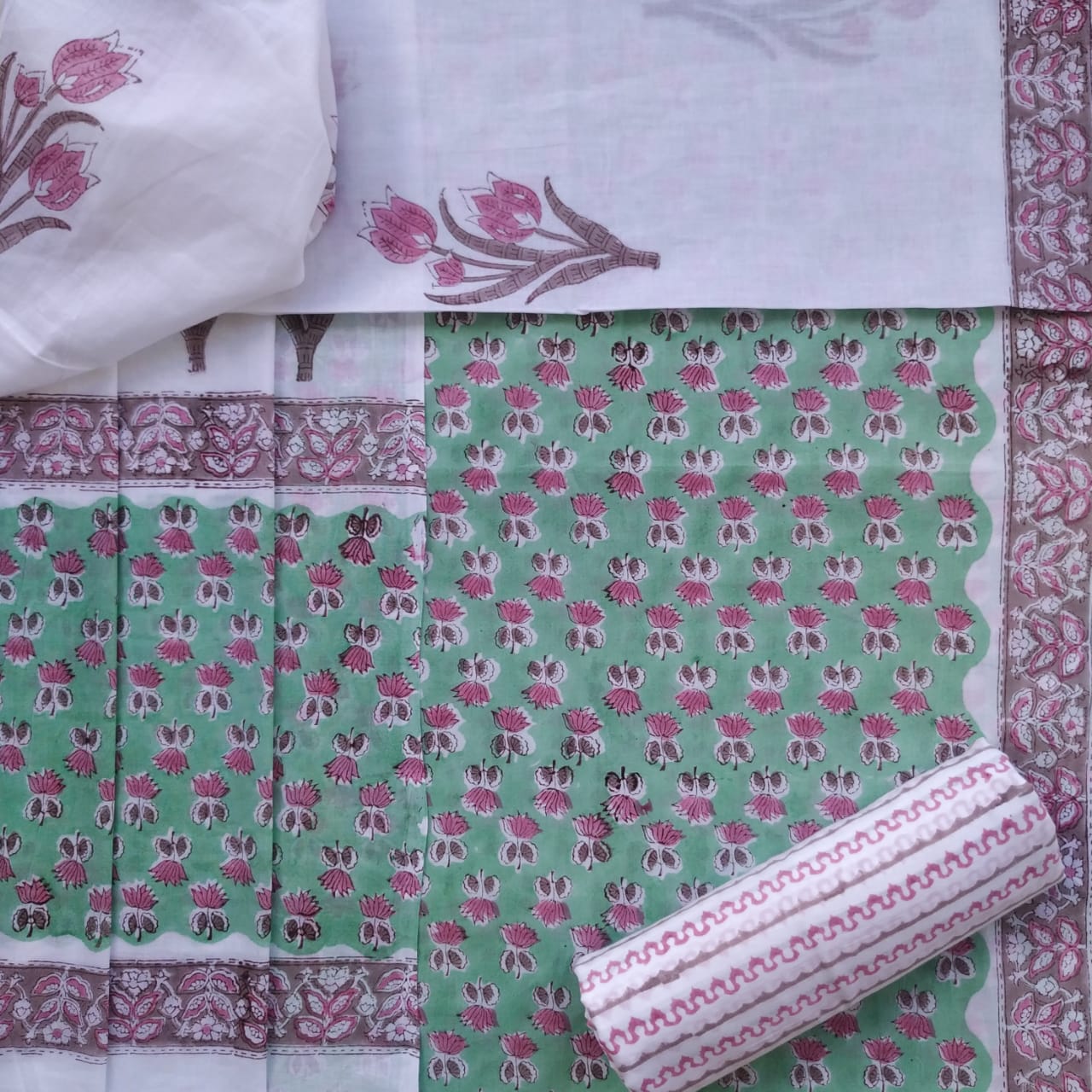 Shop cotton suit sets with mulmul dupatta online (PRMUL381)