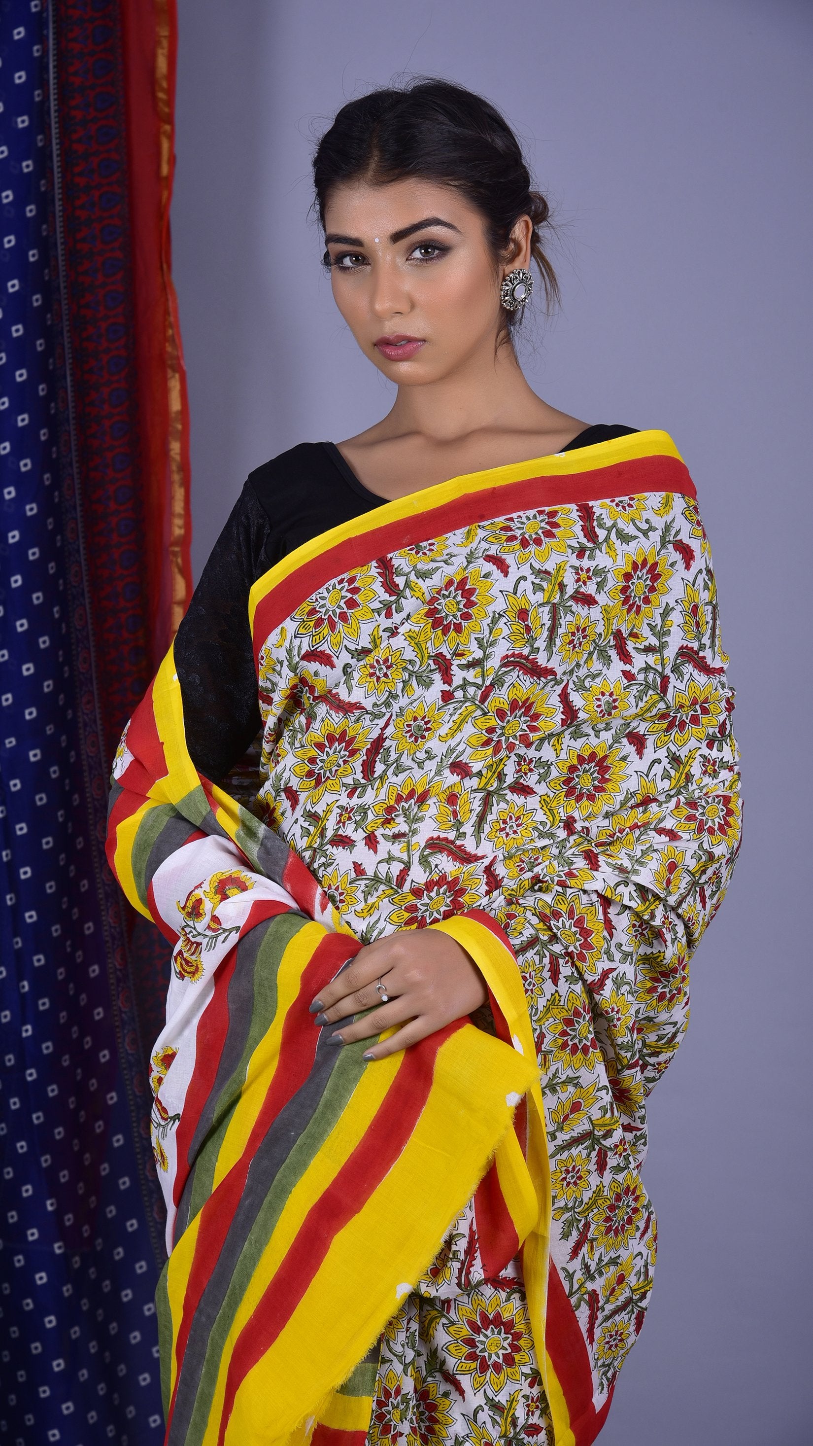 Beautifully Handblocked Yellow and Red Jaal Saree - ShalviFashion