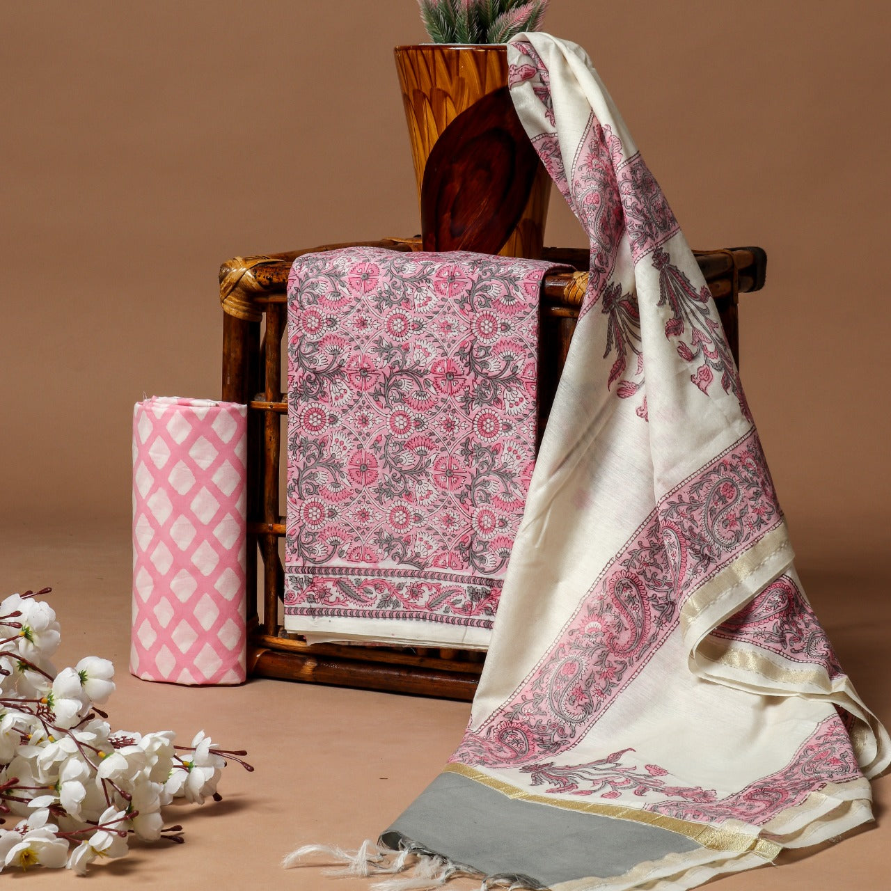 Shop premium unstitched suits in jaipur (CHD99)