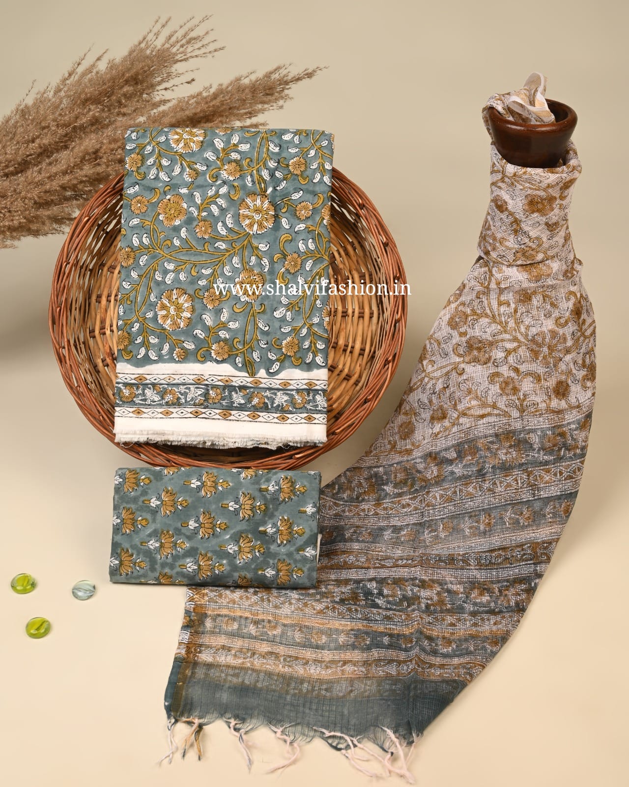 Shop sanganeri printed cotton suits with doria dupatta (3CKD795)