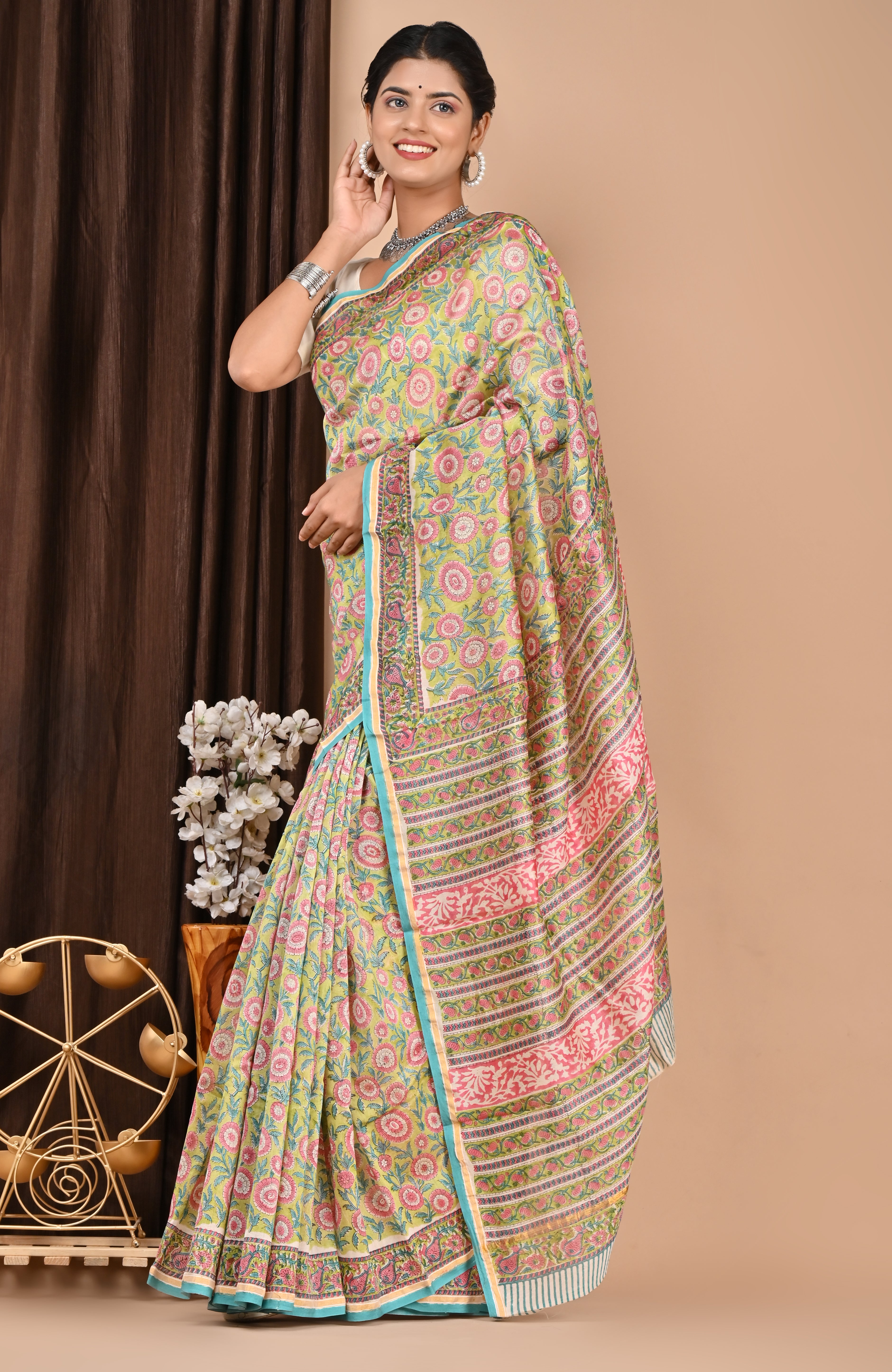 Beautifully Hand carfted Chanderi Saree (CHSAR15) - ShalviFashion
