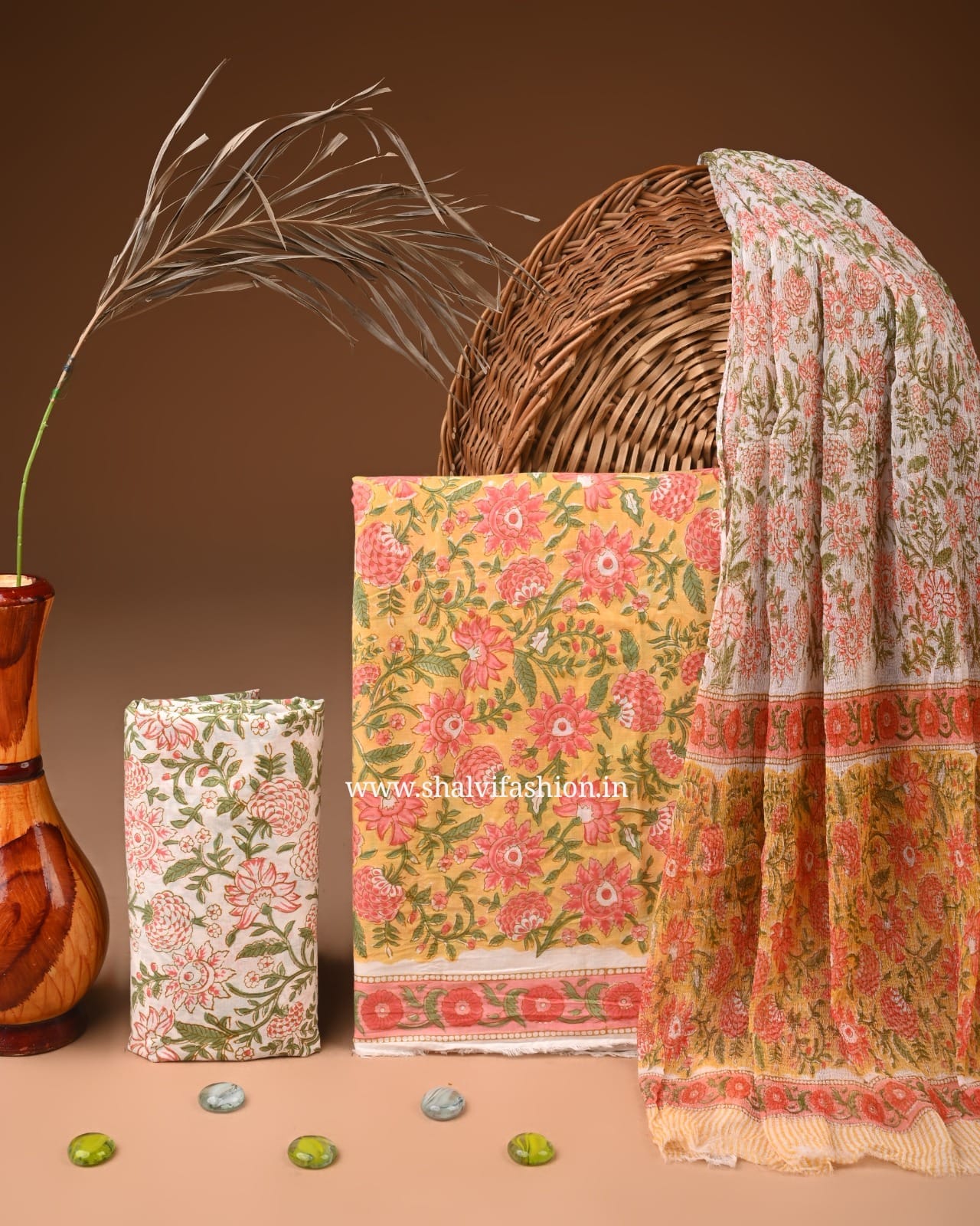 Shop sanganeri print cotton suits with chiffon dupatta (PCHF609)