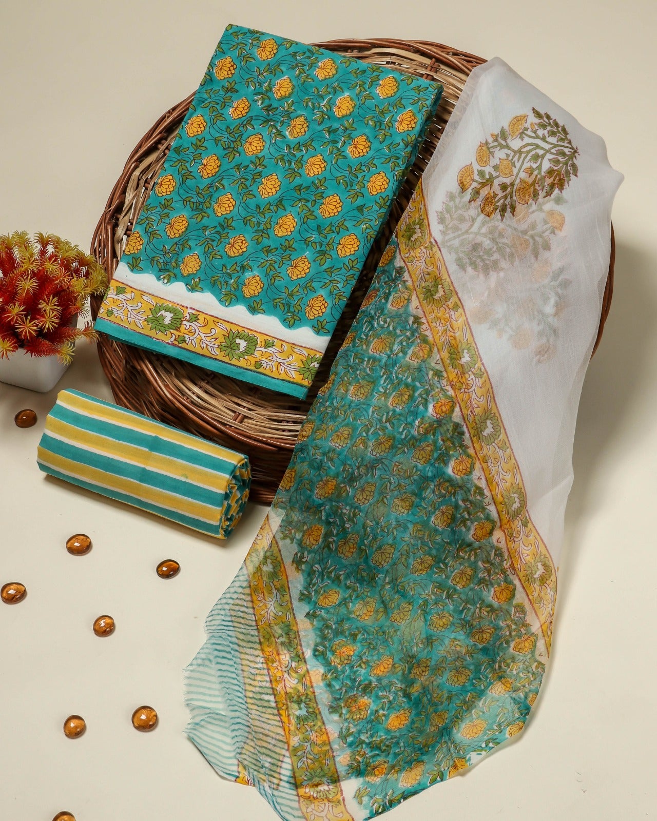 Shop hand block print cotton suits with chiffon dupatta in jaipur (PCHF65)