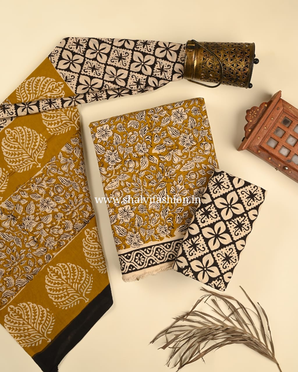 Shop bagru printed mulmul dupatta cotton suits online (PRMUL492)