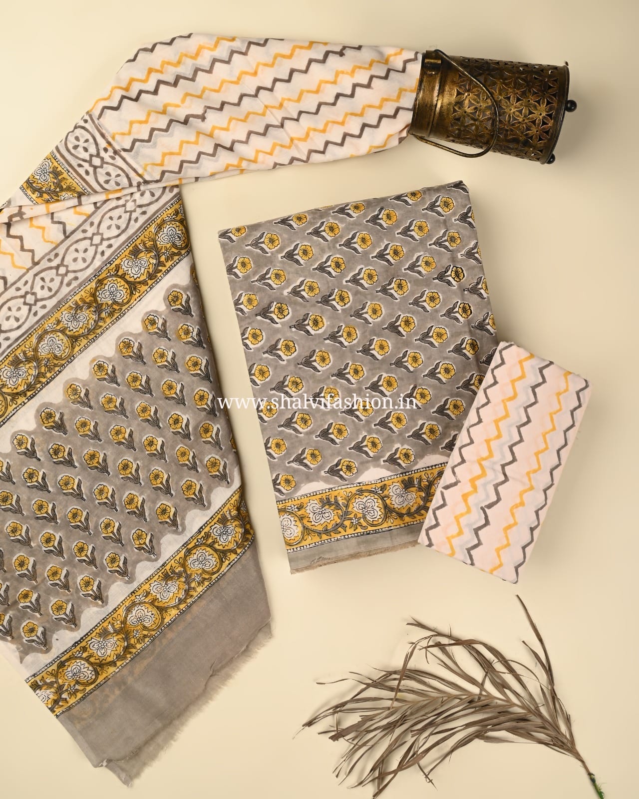 Shop jaipui print cotton suits with mulmul dupatta (PRMUL525)