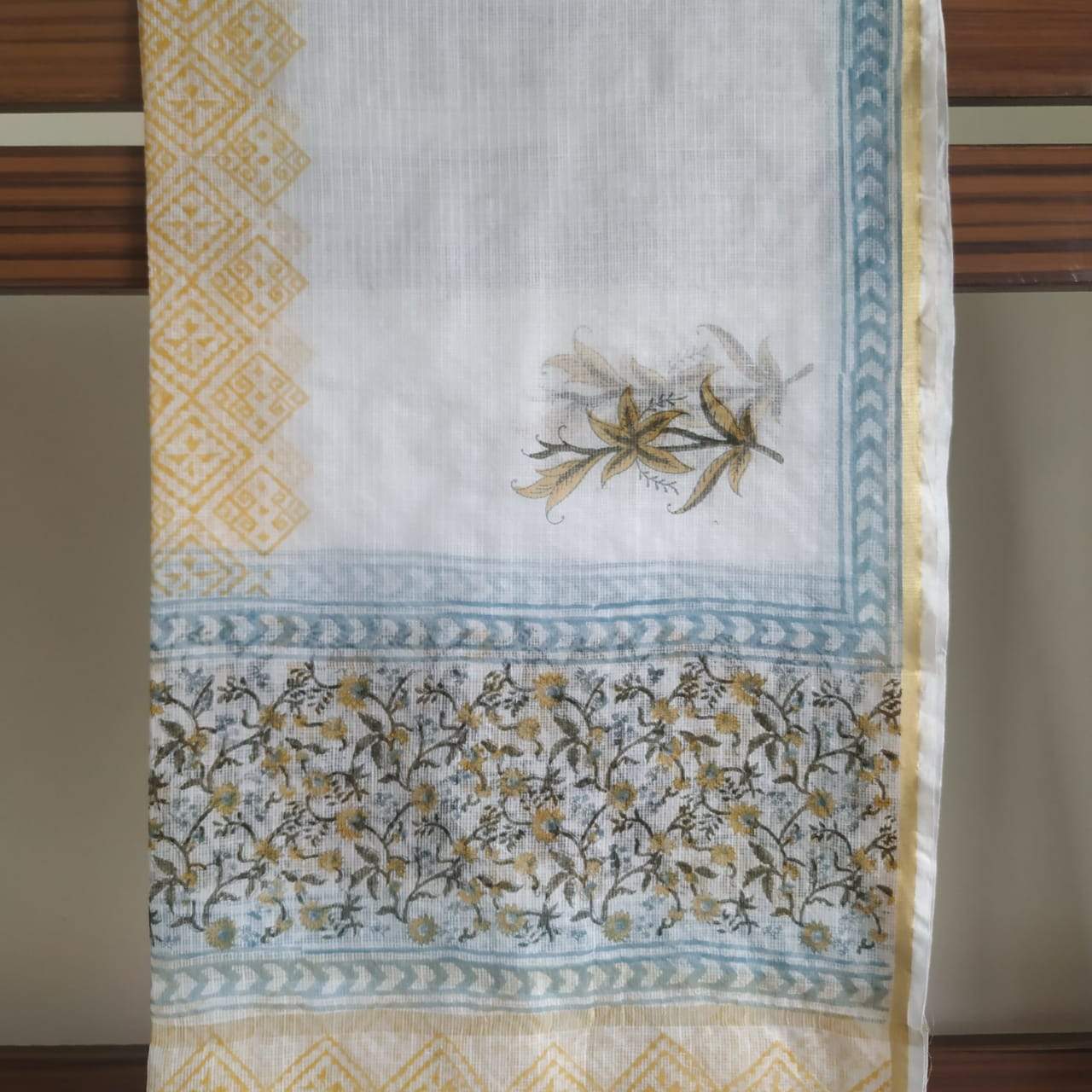 Shop Unstitched Cotton Suit Material with Kota Doria Dupatta (3CKD235)