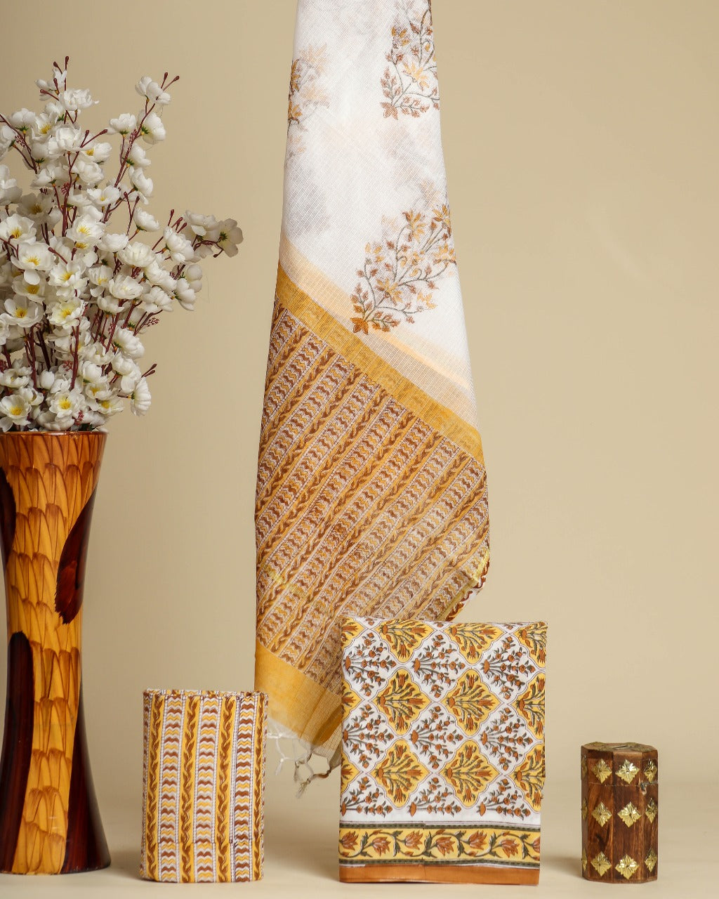 Shop unstitched cotton suit sets with doria dupatta online (3CKD641)