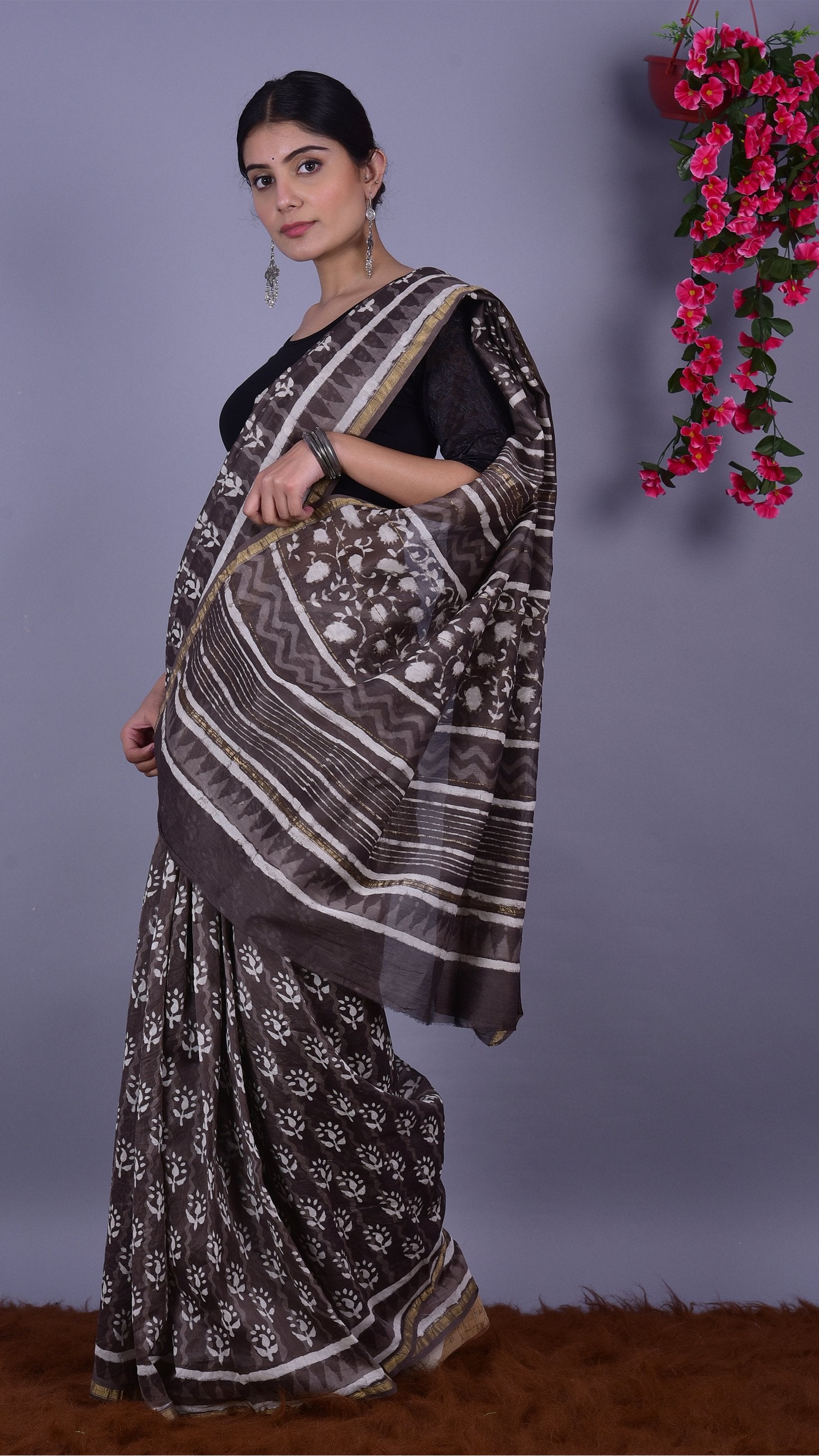 Beautifully Hand carfted Chanderi Saree (CHSAR21) - ShalviFashion