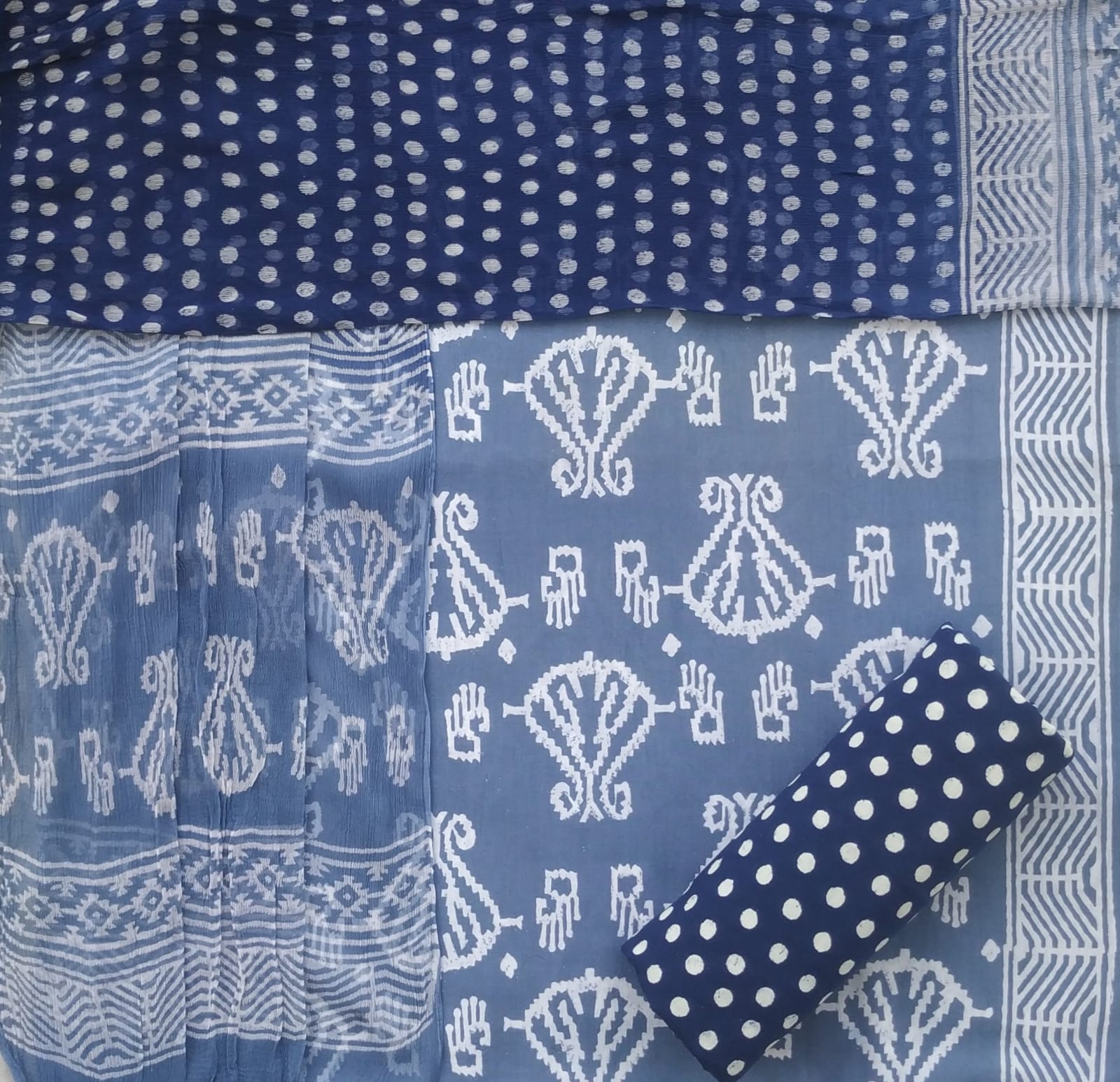 Shop cotton suit sets with chiffon dupatta (PCHF343)