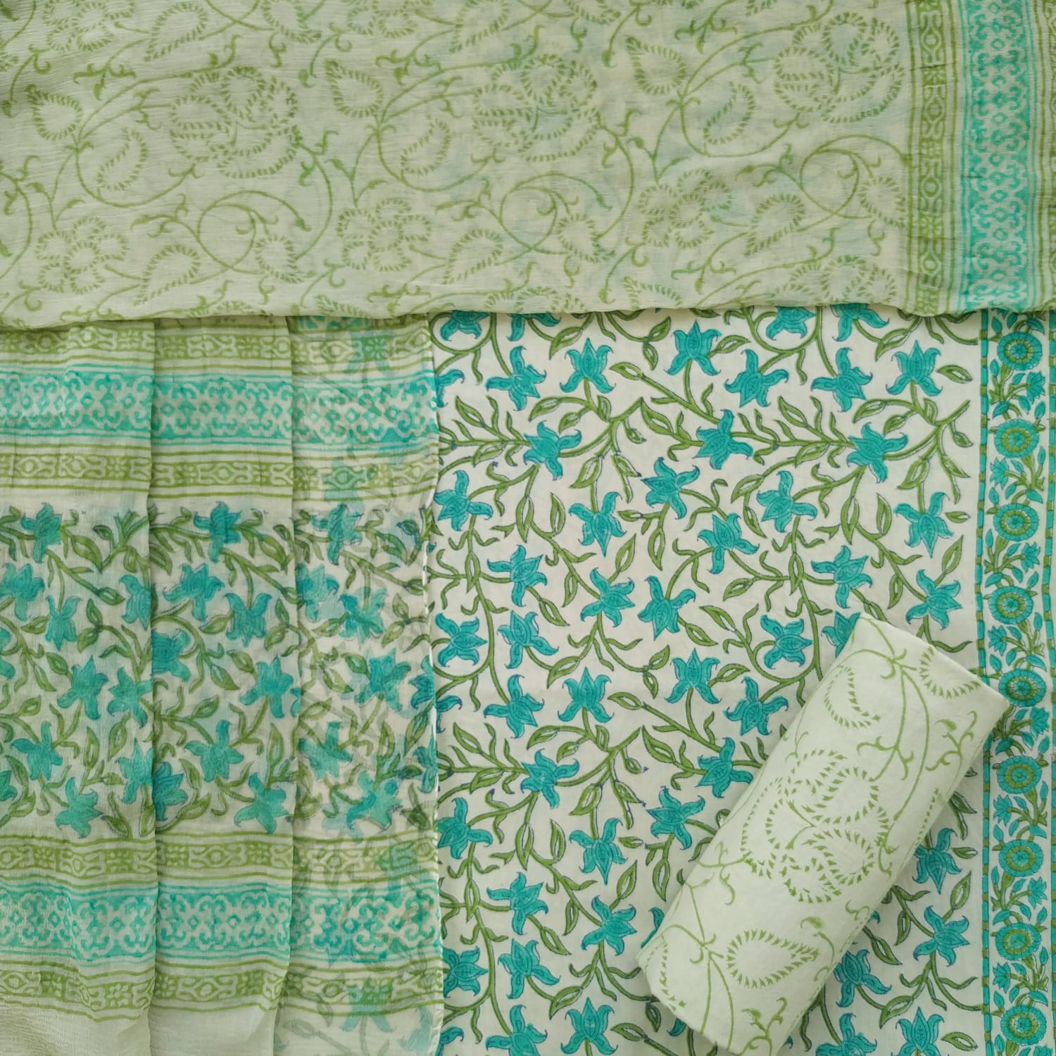 Shop block print cotton suit sets with chiffon dupatta (PCHF361)