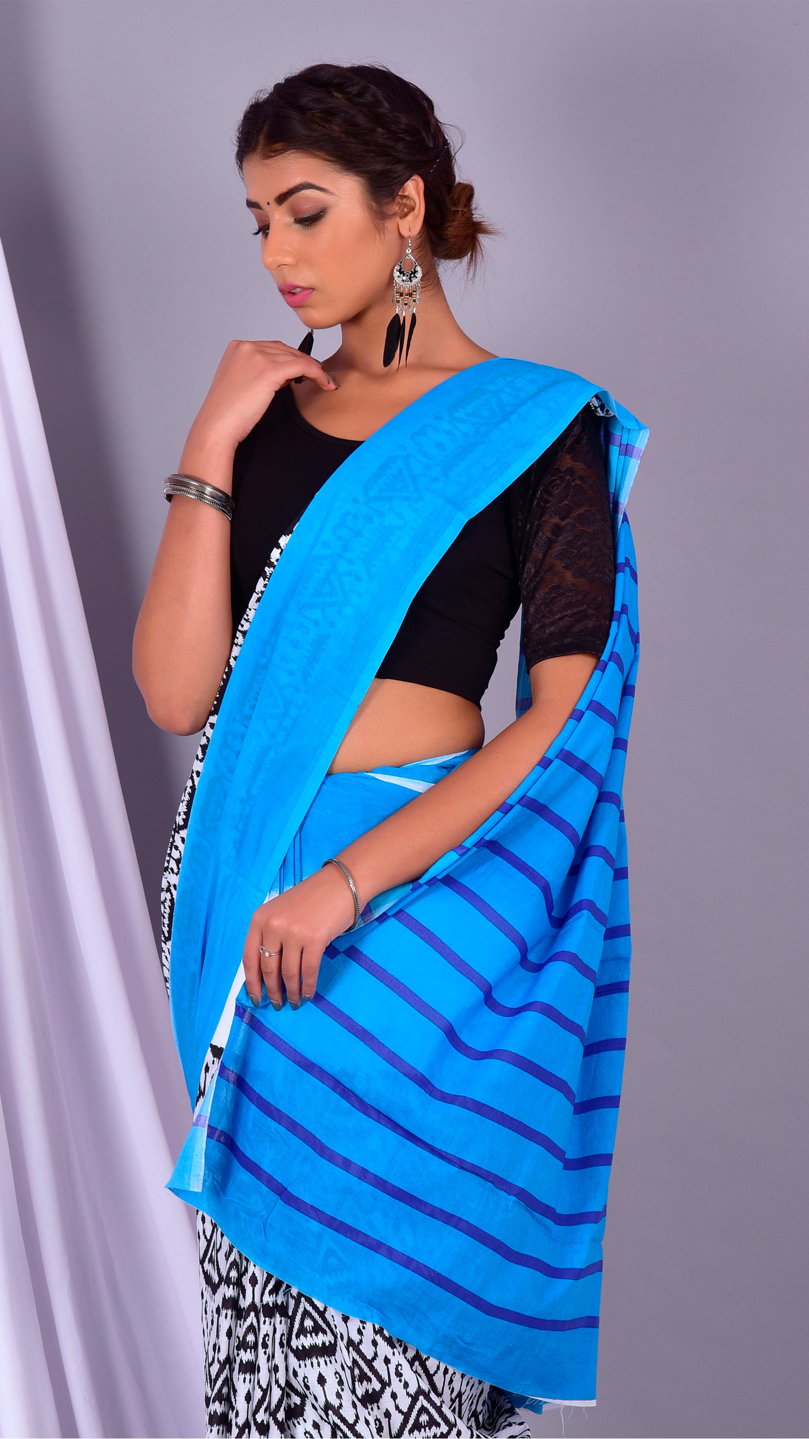 Shop Elegant Print Pure Cotton Sarees (RMULSAR26)