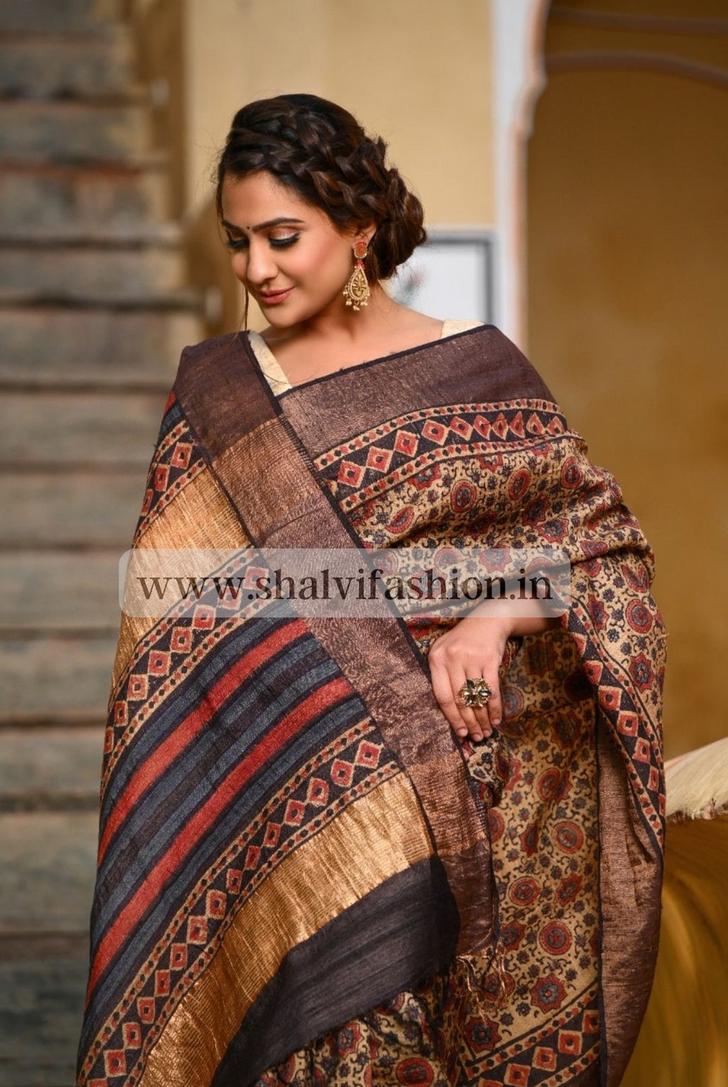 Hand Block Printed Tussar Silk Saree 10048343 – Avishya.com