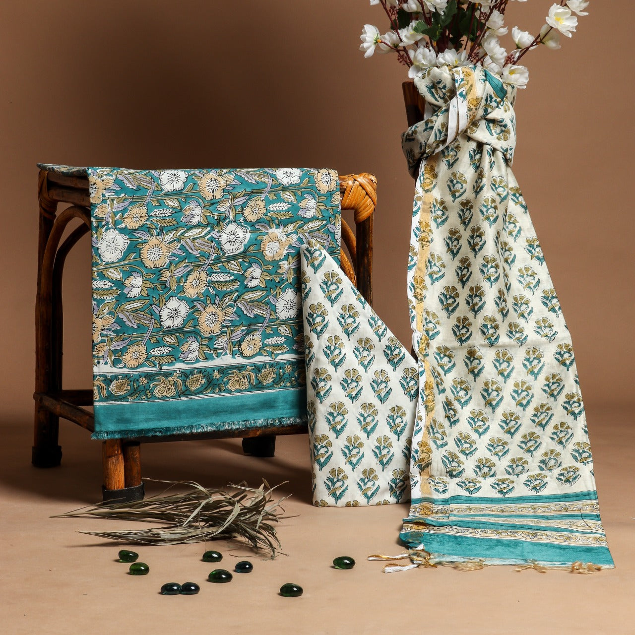 Shop hand block print cotton suit wholesale in jaipur (CHD100)